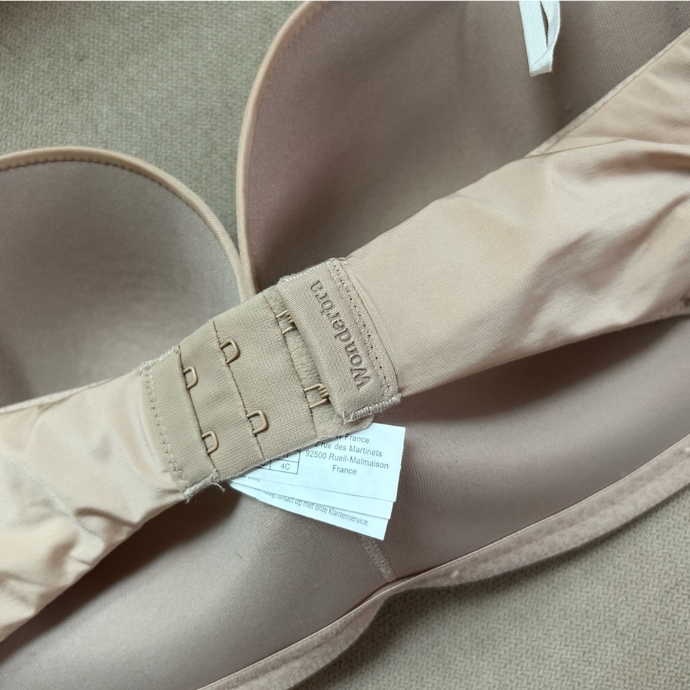 Wonderbra - Picture 2 of 3